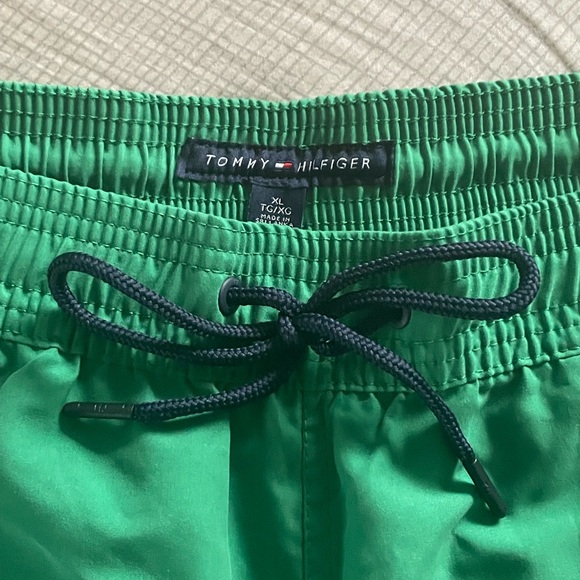 Tommy Hilfiger swim shorts - Picture 3 of 5